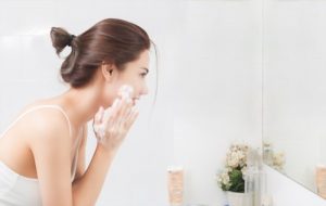 Rahasia kulit glowing dengan double cleansing